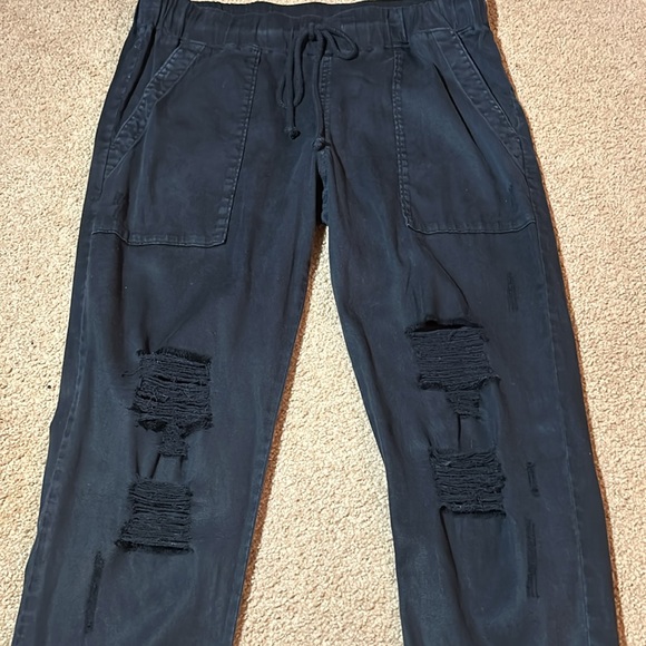 Cloth and Stone Joggers - Picture 3 of 7
